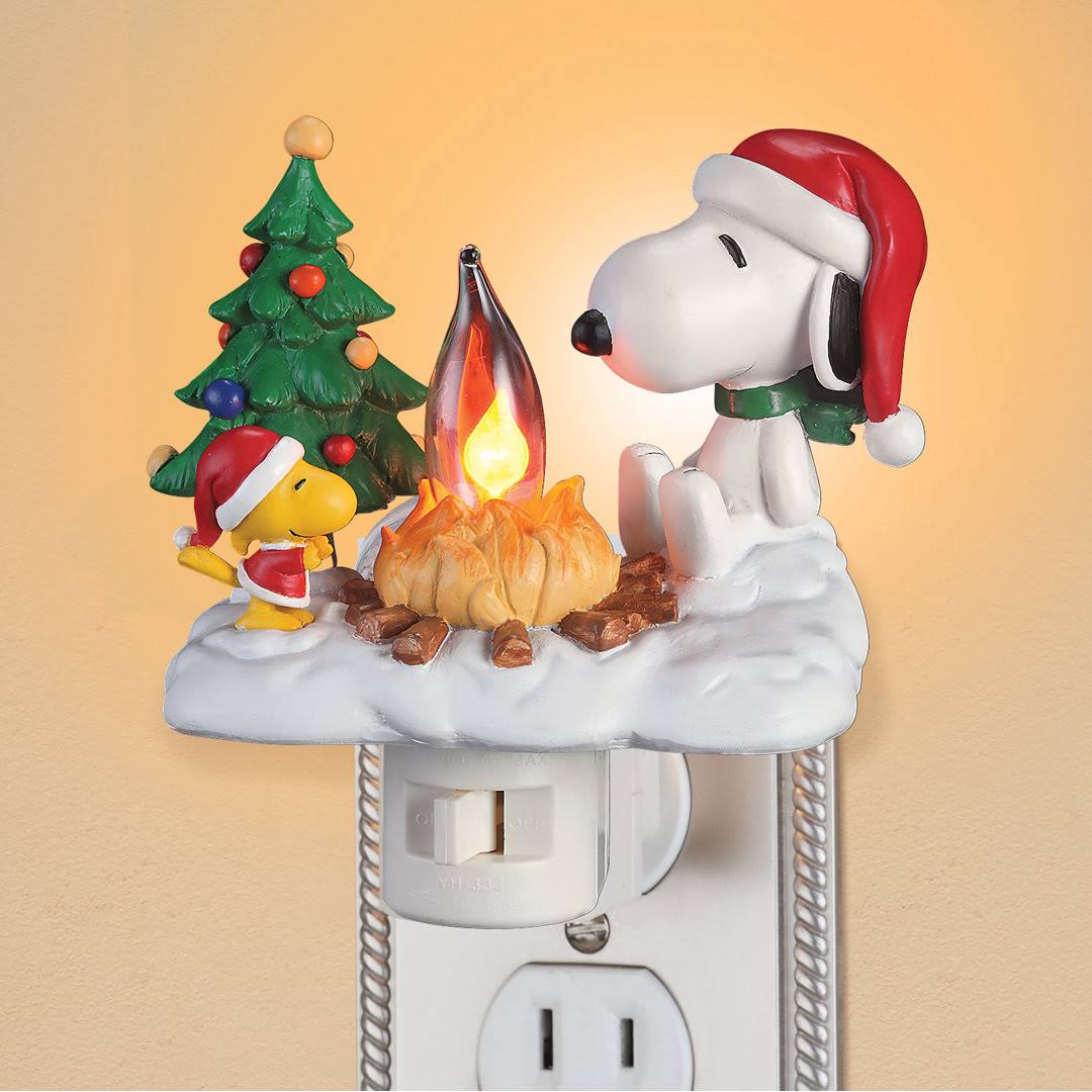 Roman Snoopy Woodstock Campfire Flickering Night Light