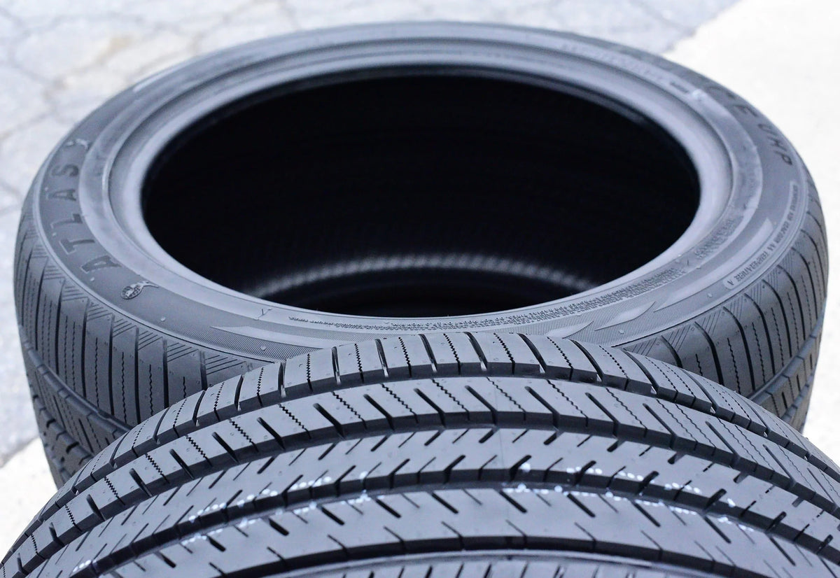 A set of 4 (4)265/35R20 99Y XL high-performance full-season tires for: 2015-23 Ford Mustang EcoBoost Premium, 2012-13 Audi A7 Quattro Base