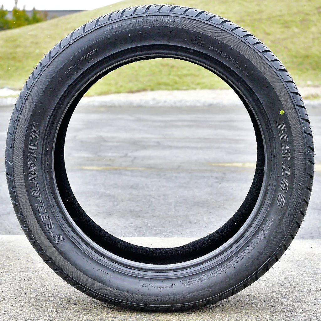 Fullway HS266 285/45R22 114V XL Performance a/S All-Season Tire