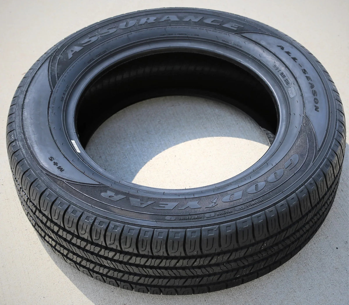 Set of 4 (FOUR) Goodyear Assurance All - Season 205/65R16 95H A/S Tires