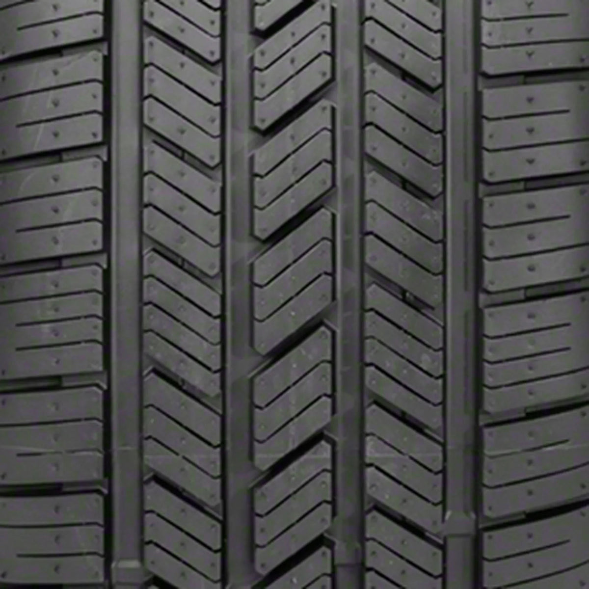 Full season 275/45R20 110V XL passenger tires