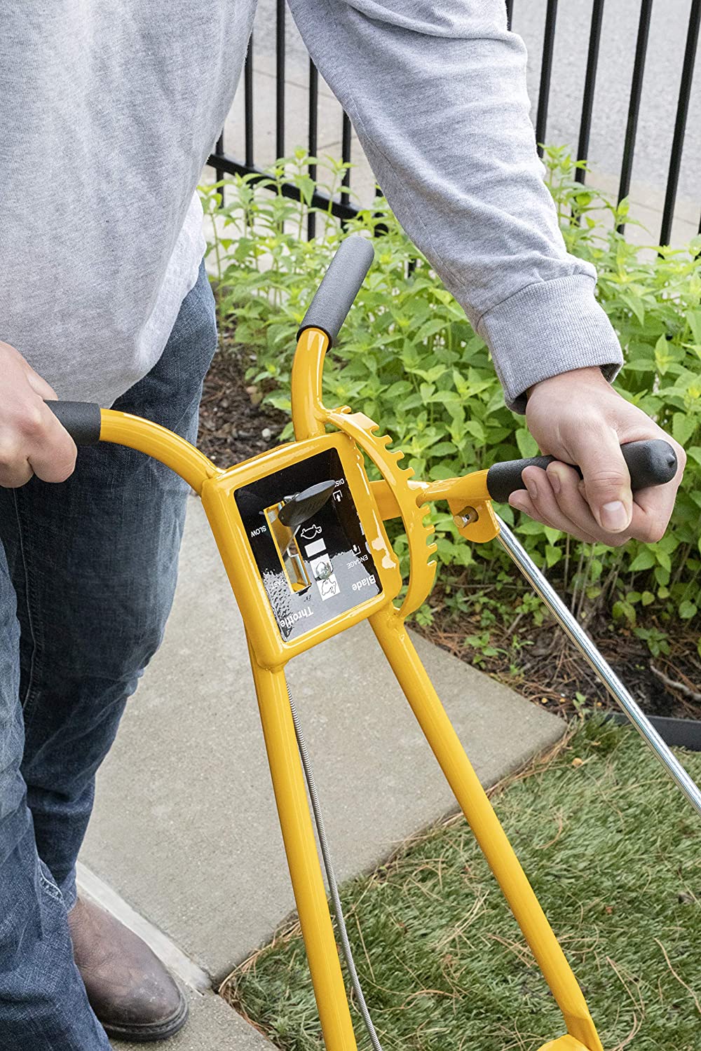 2025 101-5.5GT-7Gas Powered Lawn Edger, 5.50 Gross Torque/3.5 HP B&S Engine 7′′ Wheels